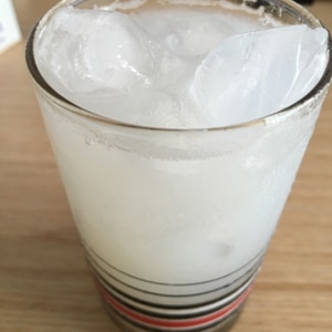 カルピスと牛乳で濃厚ラッシー気分 レシピ 作り方 By ゴールデンアルジータ 楽天レシピ カルピスと牛乳で濃厚ラッシー気分 レシピ 作り方 By ゴールデンアルジータ 楽天レシピ
